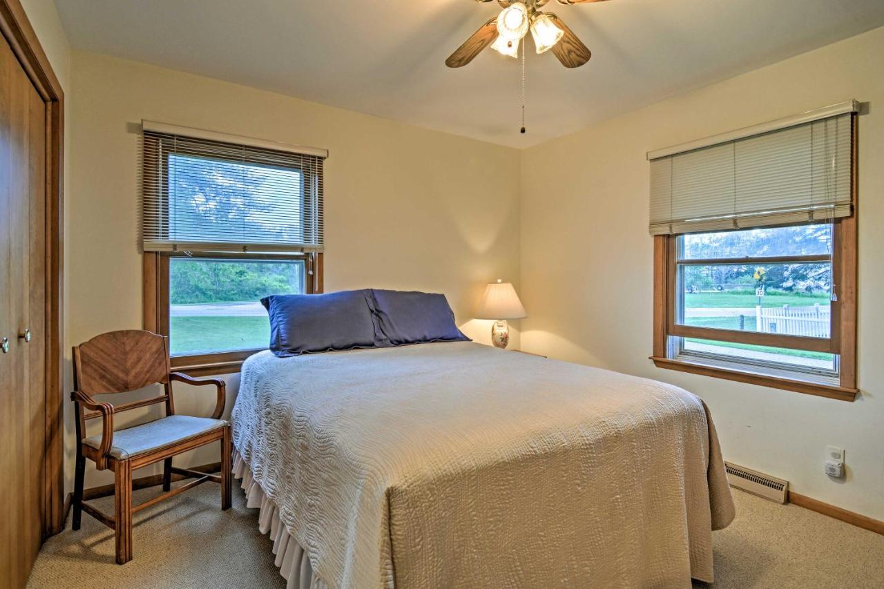 Lake Huron House With Grill And Beach Access! East Tawas Zewnętrze zdjęcie