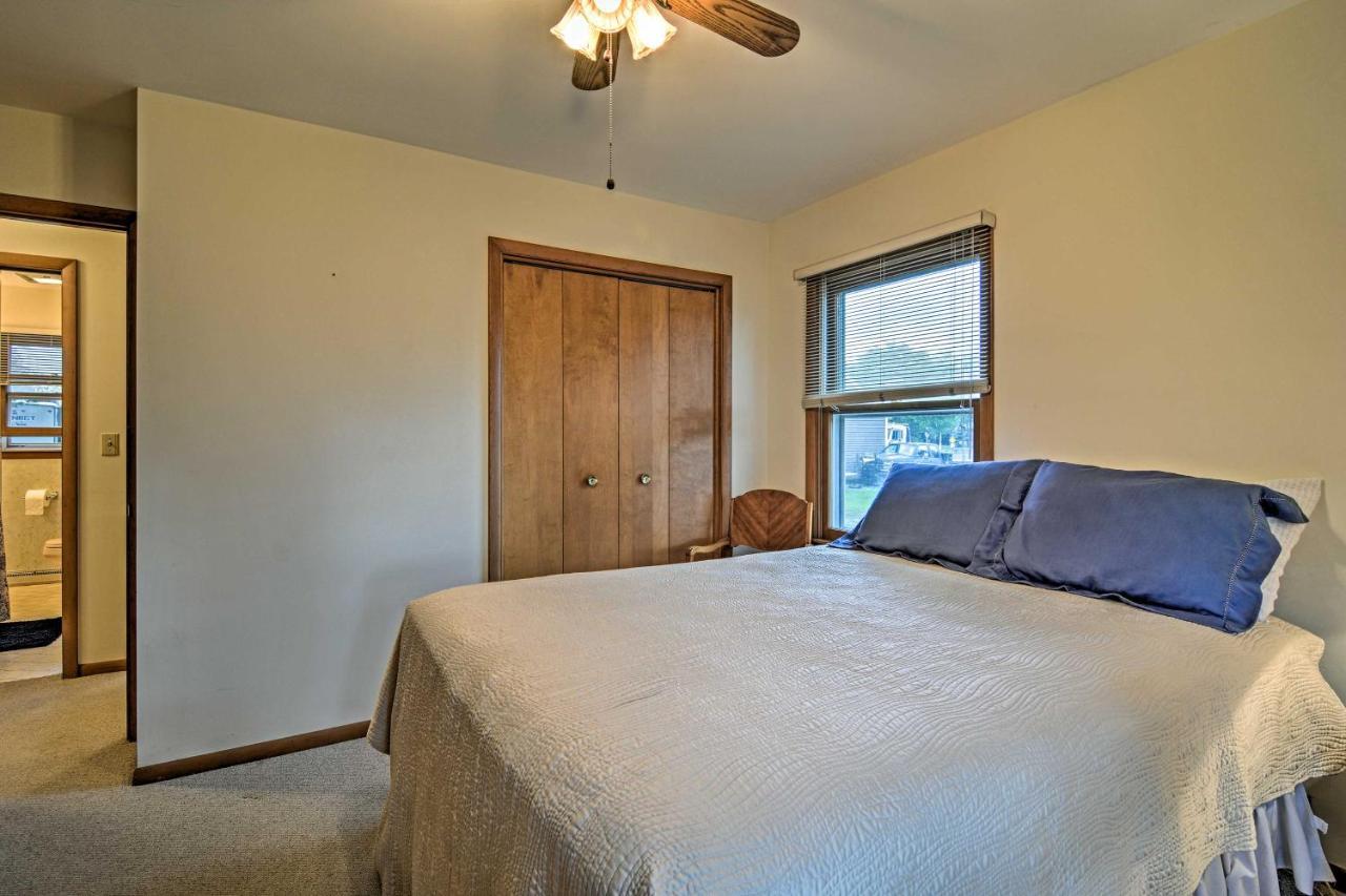 Lake Huron House With Grill And Beach Access! East Tawas Zewnętrze zdjęcie