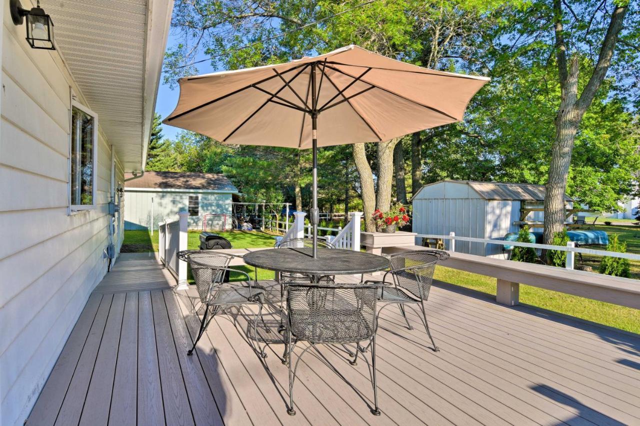 Lake Huron House With Grill And Beach Access! East Tawas Zewnętrze zdjęcie