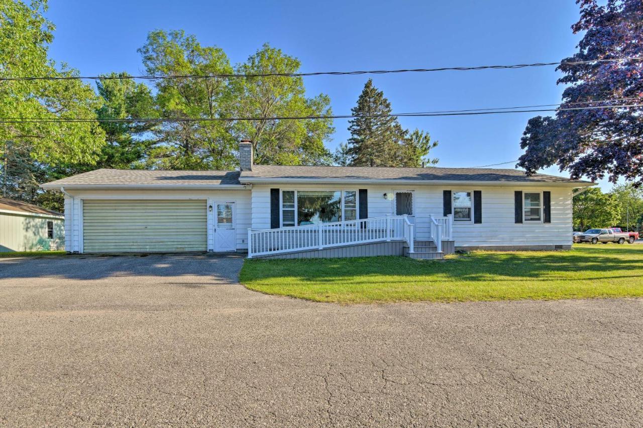 Lake Huron House With Grill And Beach Access! East Tawas Zewnętrze zdjęcie