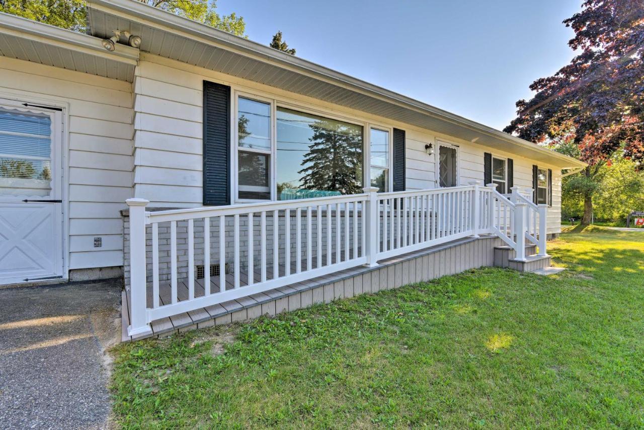 Lake Huron House With Grill And Beach Access! East Tawas Zewnętrze zdjęcie
